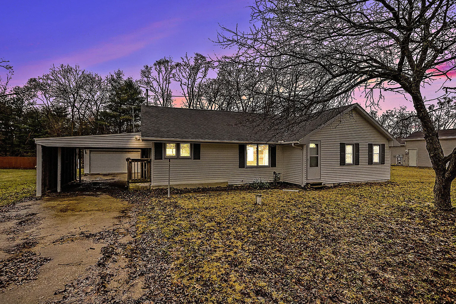 2816 Madison St photo 1