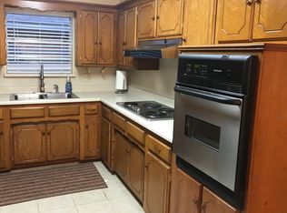6304 N Harmon Dr, Warr Acres, OK 73122