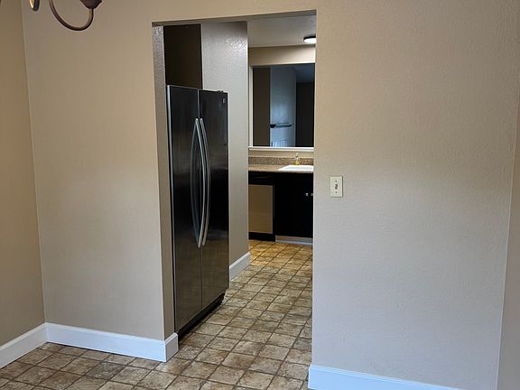 3rd image of 2400 Eilers Ln APT 1408