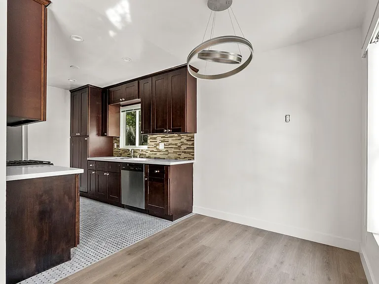 904 N Gardner St #4 — Photo 4