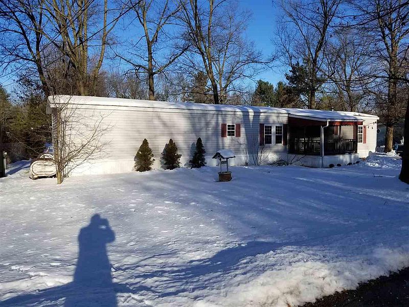 2nd image of 55 FISHLAKE Avenue