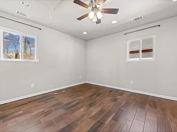 29139 Milton Ave, Madison Heights, MI 48071