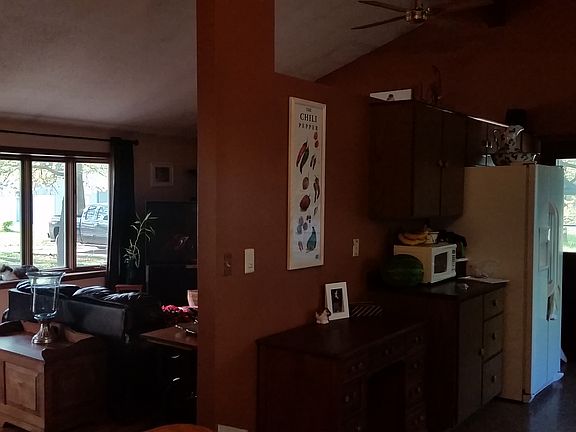 4th image of 151 Circle Dr