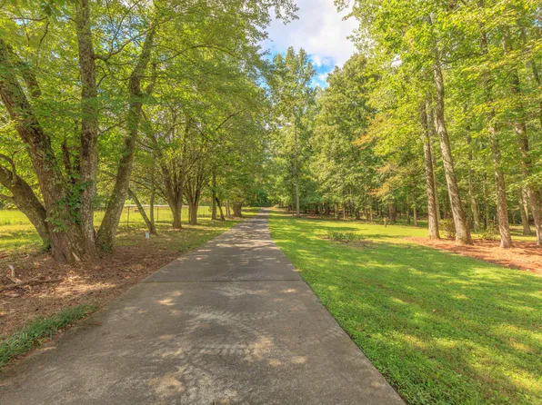 214 Pleasant Grove Ln, Mc Donald, TN 37353