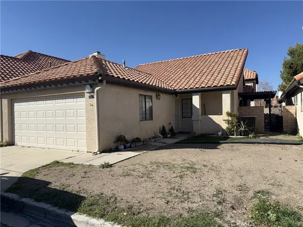 19248 Palm Way, Apple Valley, CA 92308