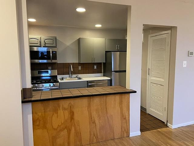 Passthrough to kitchen