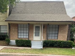 2914 Colonial Ln, Edmond, OK 73013