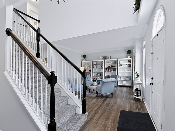 3rd image of 7855 Highland Park Dr