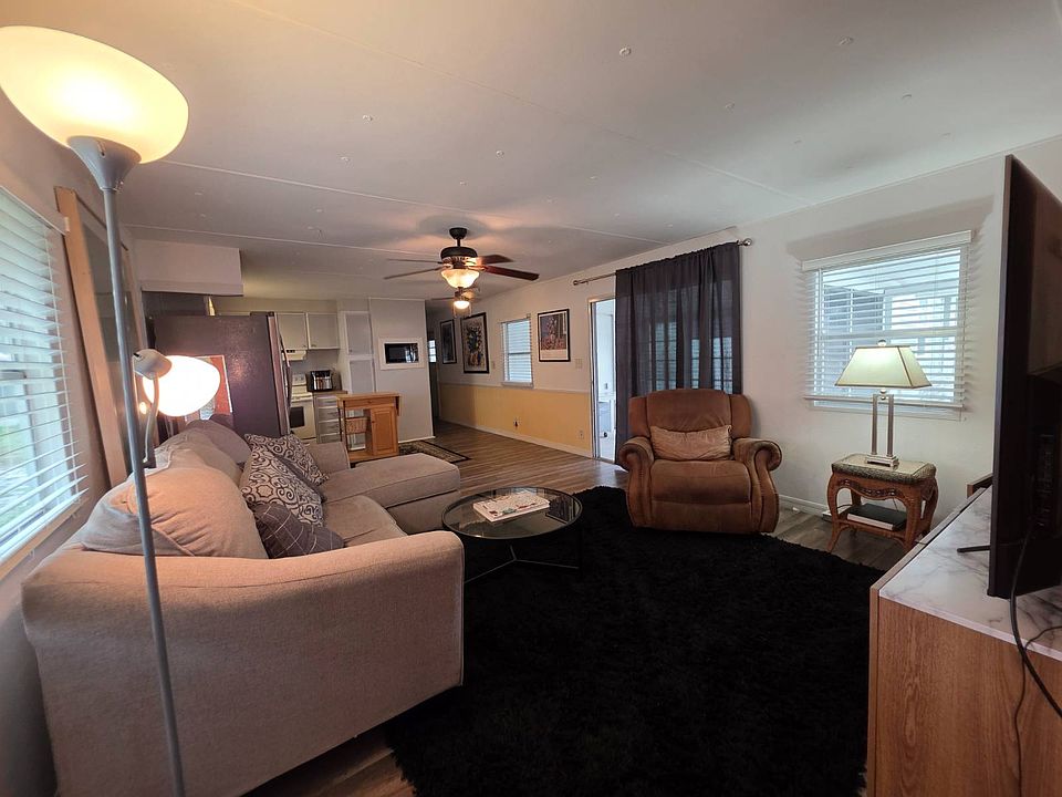 1st image of 2552 NE Turner Ave #60