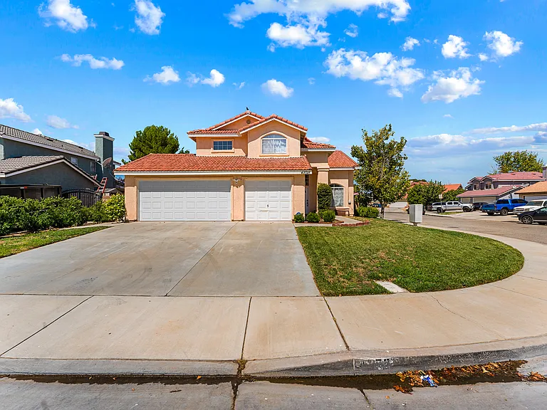 43721 Yaffa St — Photo 39