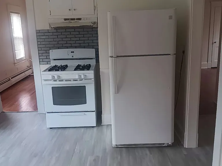 1032 Campbell Ave #3 — Photo 6