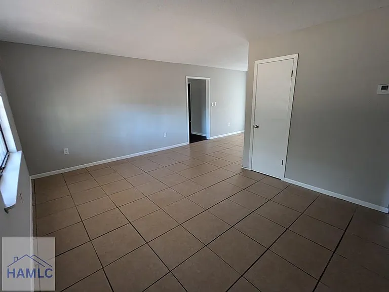 209 School House Rd — Photo 2