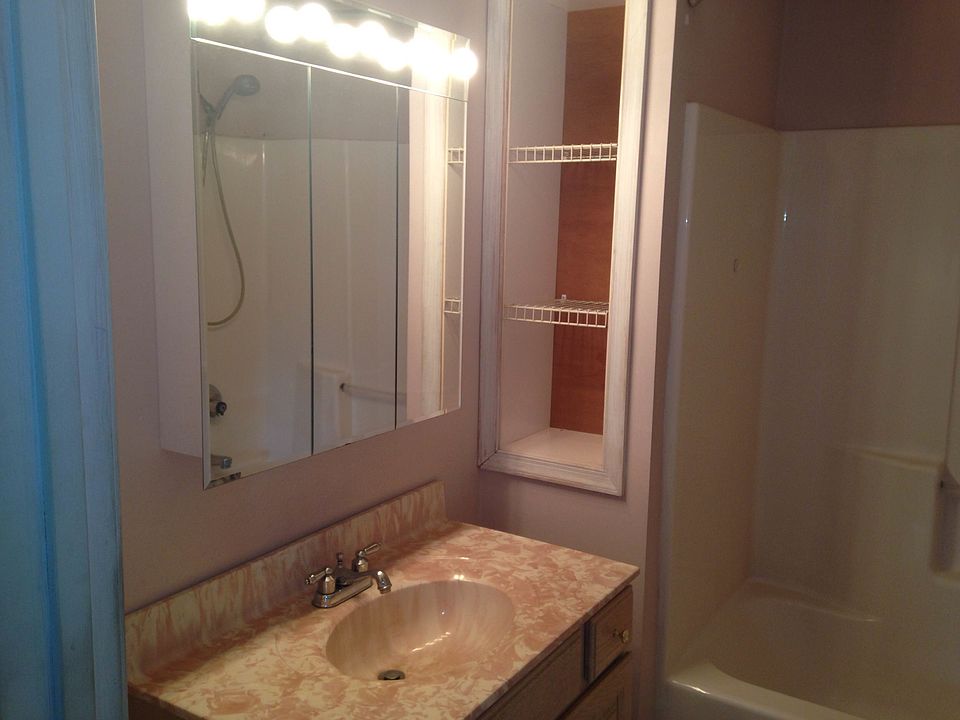 2nd image of 2235 Locust Ln