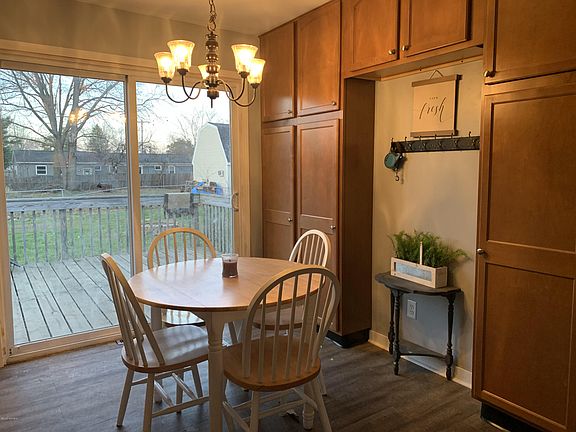 5th image of 10881 Settlewood Dr SE
