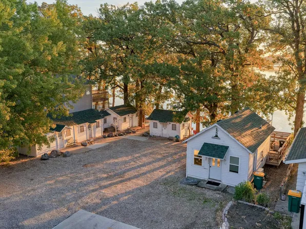 553 Hill Ave, Spirit Lake, IA 51360