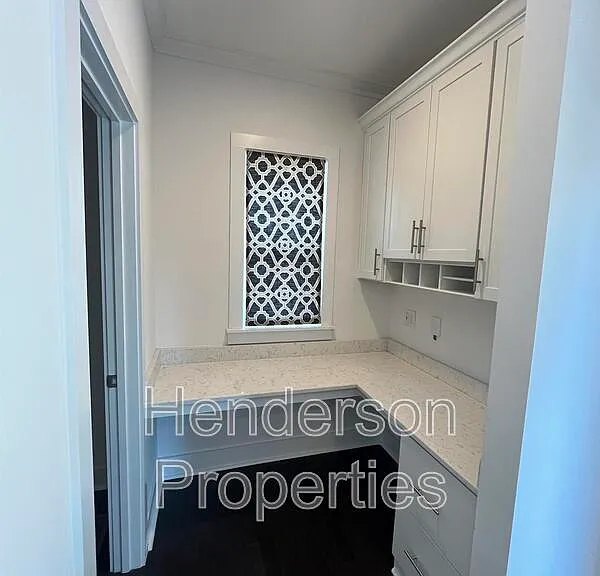1903 Seegars Pl — Photo 6