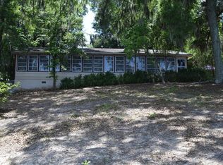 208 Riverside Dr, Eutawville, SC 29048
