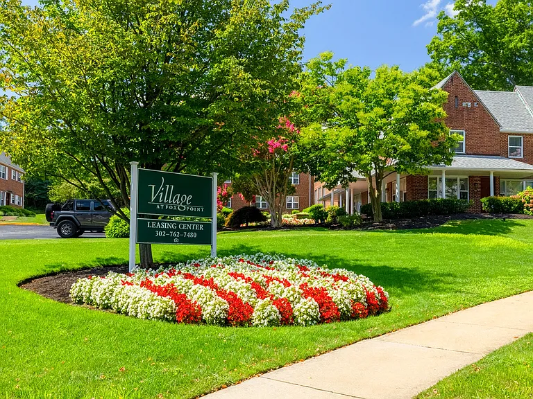 Village at Fox Point — Photo 20