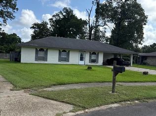 9627 Scotswood Dr, Baton Rouge, LA 70818
