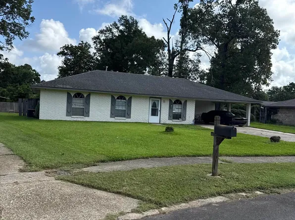 9627 Scotswood Dr, Baton Rouge, LA 70818
