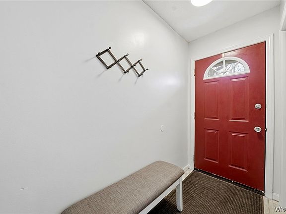 4th image of 3991 Big Tree Rd