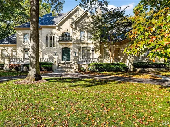 10444 Litzsinger Rd, Saint Louis, MO 63131
