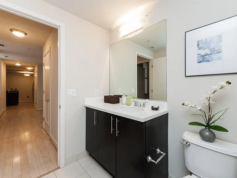 The Woodward Building Apartments — Photo 10