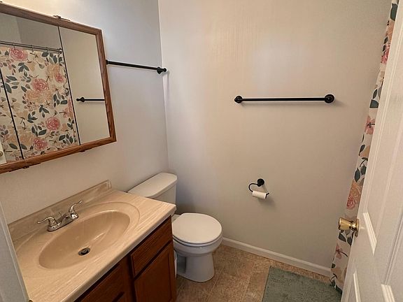 3rd image of 1101 N Luther St APT C