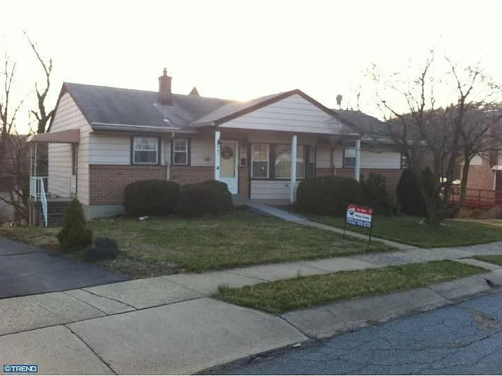 443 Holland St photo 1