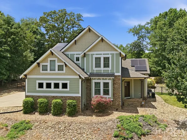1104 Sawtooth Oak Ln, Belmont, NC 28012