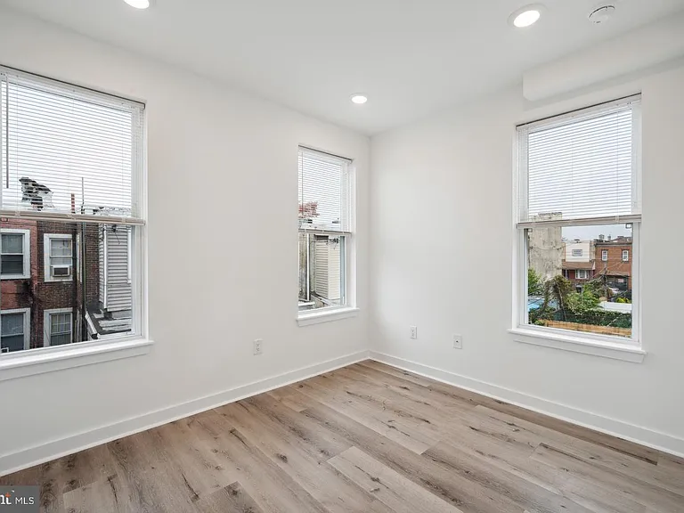3458 Frankford Ave #E — Photo 10