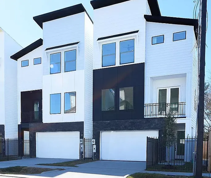 2720 Rosalie St — Photo 2