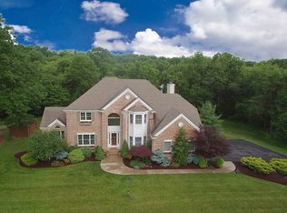 6 Fox Hollow Way, Green Township, NJ 07821