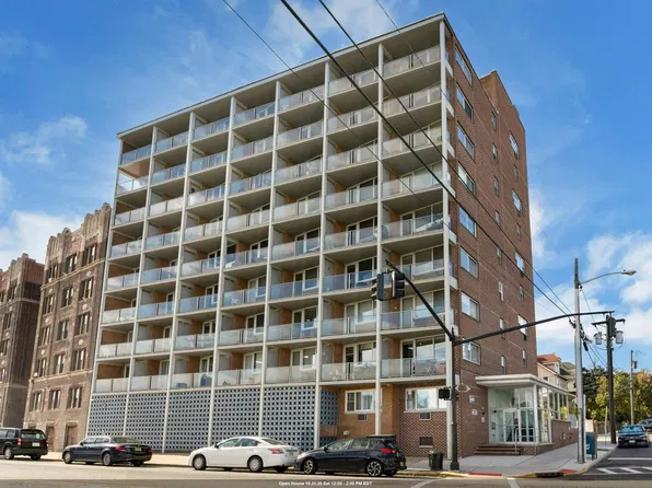 899 Boulevard East #8E, Weehawken, NJ 07086
