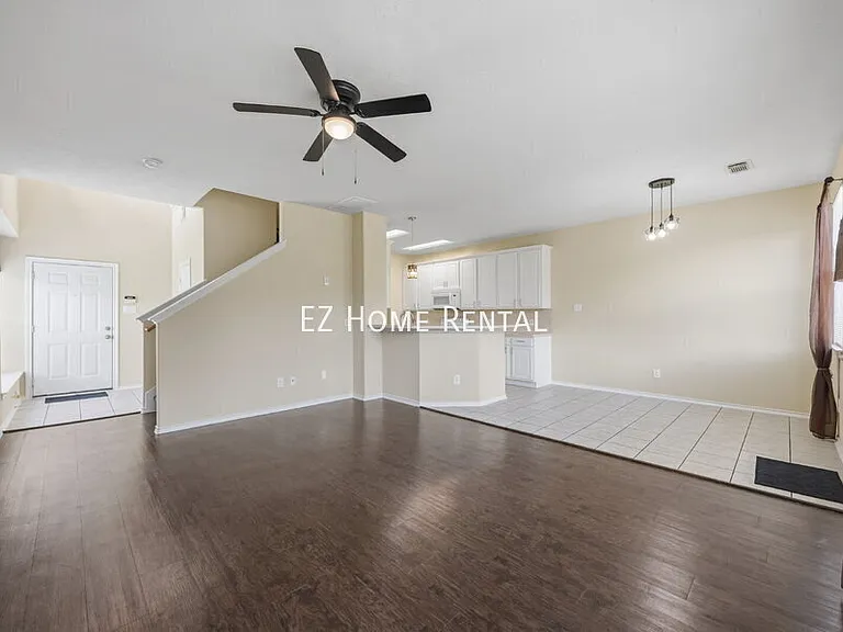 2951 Hackamore Hollow Ln — Photo 5