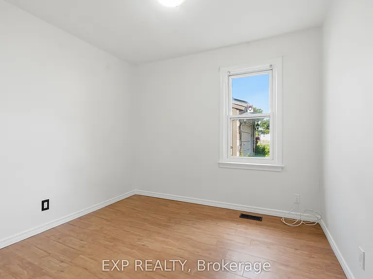 29 Rockwood Ave — Photo 18