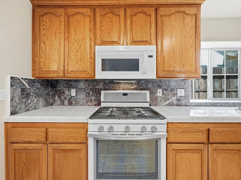 6245 Gold Hills Ct — Photo 27