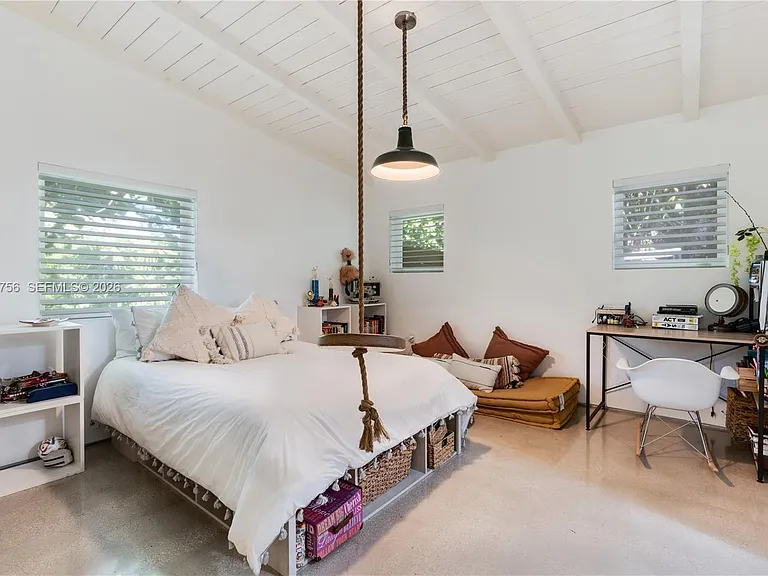 270 Island Dr — Photo 17