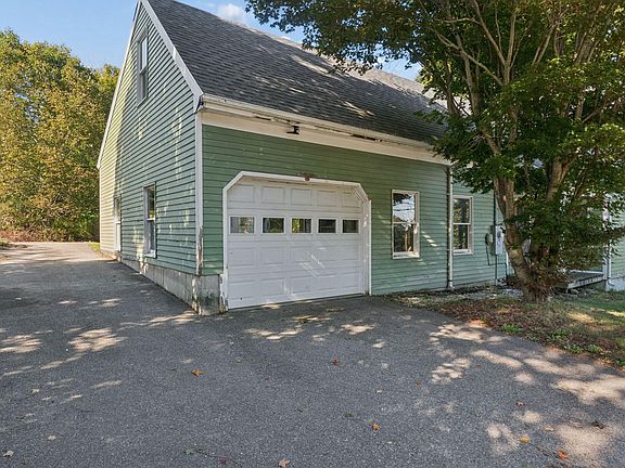 4th image of 27 Ingraham Drive