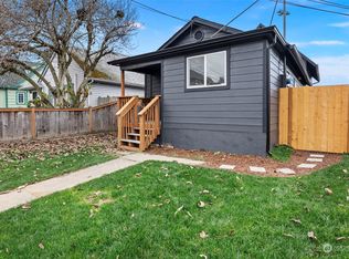 1010 9th St, Bremerton, WA 98337