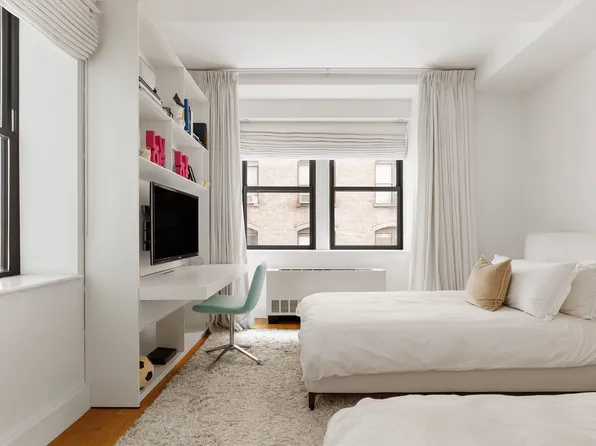 110 Central Park South image 13 of 18