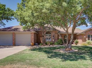 1404 Peoria St, Slaton, TX 79364