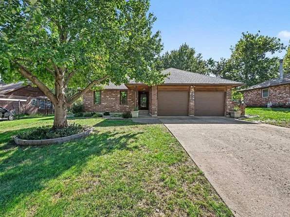 3901 SW 39th St, Topeka, KS 66610