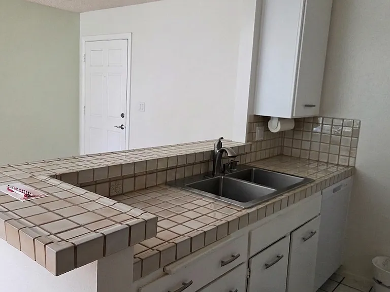 18645 Hatteras St #206 — Photo 11