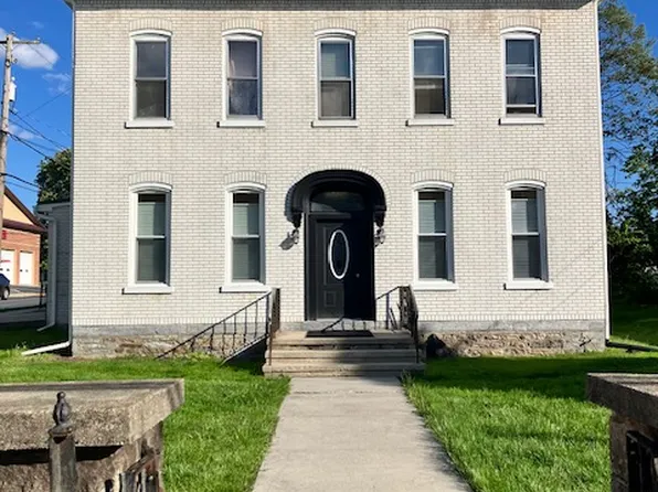 2 W Main St APT B, Newmanstown, PA 17073