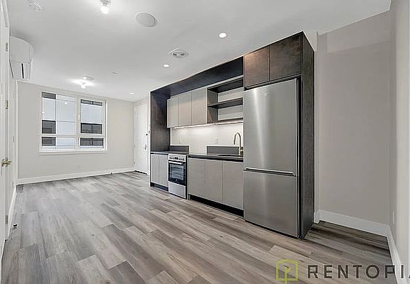 2nd image of 2337 Bedford Ave #3O