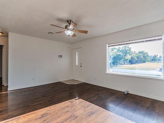 3rd image of 21 NW 29th St