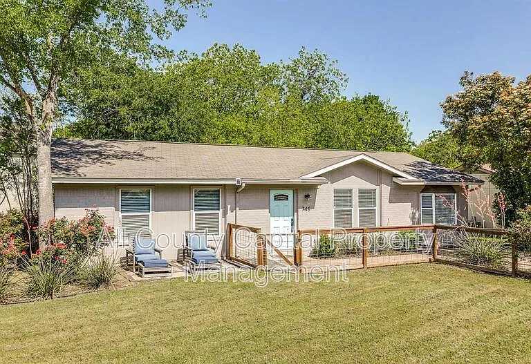 748 Wales Way #748 — Photo 1