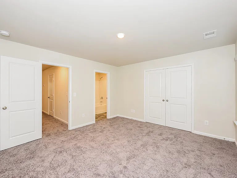 324 High Grove Way — Photo 8