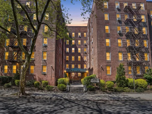 2105 Wallace Avenue #2A, Bronx, NY 10462